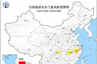 加瞄准镜了！斯玛特上半场三分8中5砍全场最高的19分